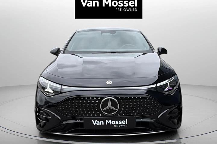 Sort Mercedes CLA250+ fra 2025