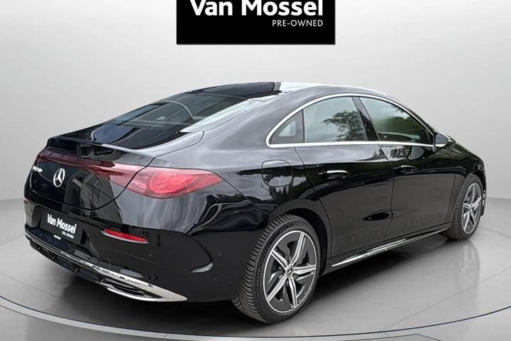 Sort Mercedes CLA250+ fra 2025