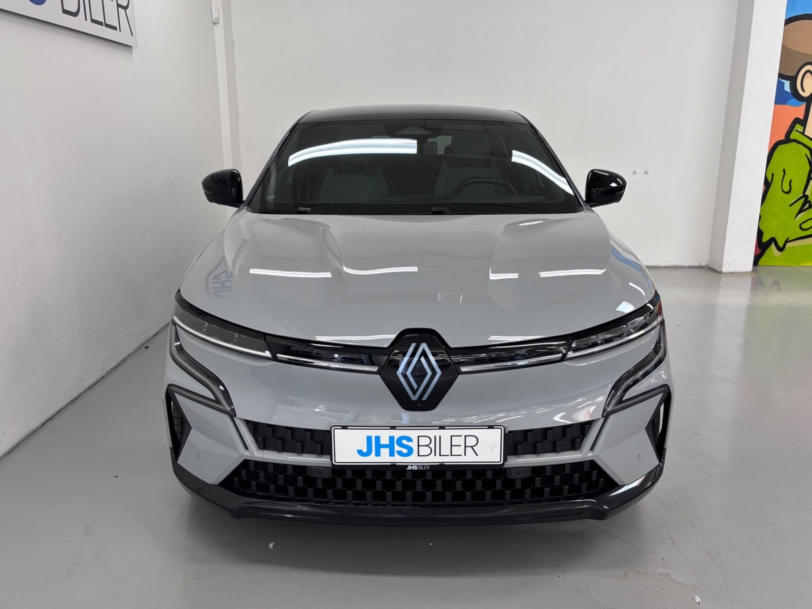 Grå Renault Megane E-Tech fra 2024