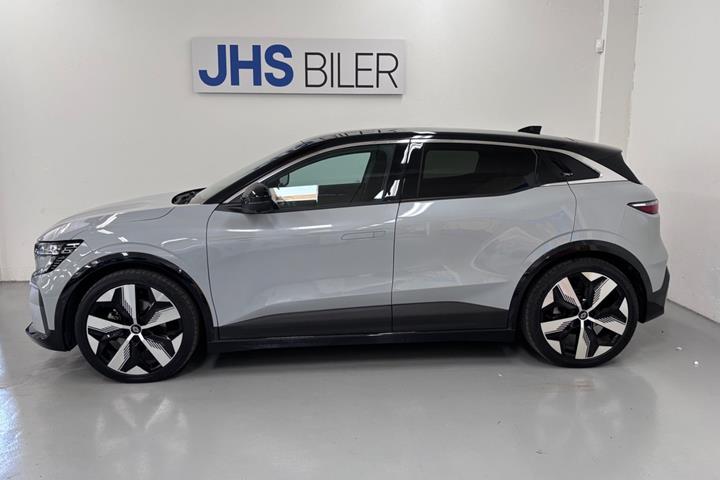 Grå Renault Megane E-Tech fra 2024