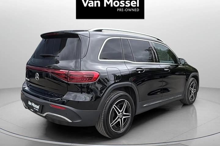 Sort Mercedes EQB 250+ fra 2024