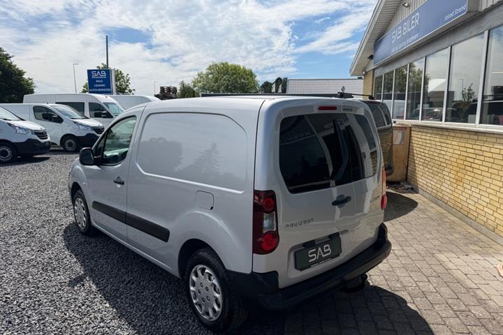 undefined Peugeot Partner fra 2017