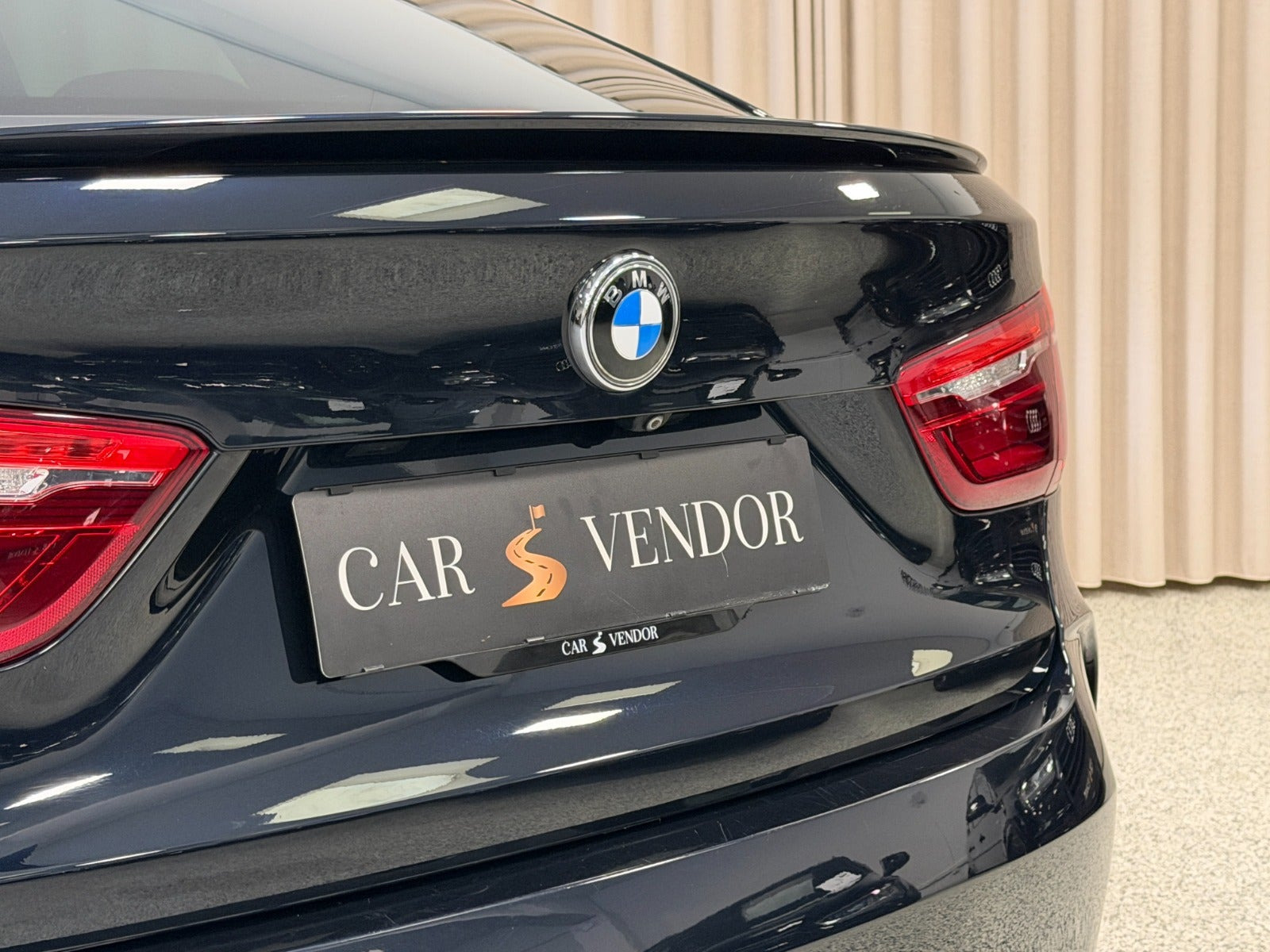 Sort BMW X6 fra 2015