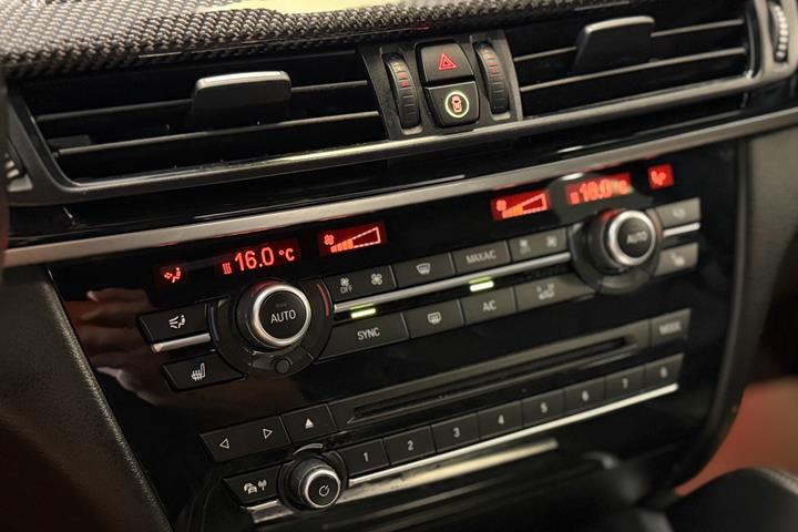 Sort BMW X6 fra 2015