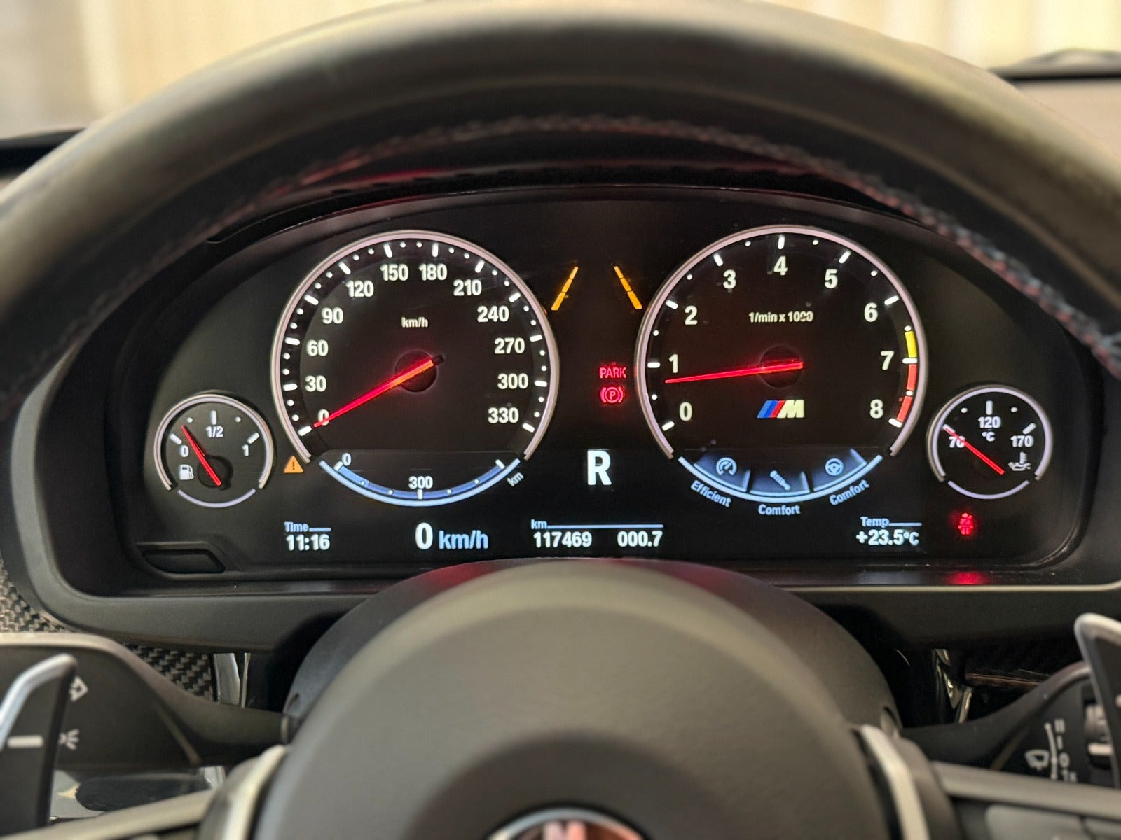 Sort BMW X6 fra 2015