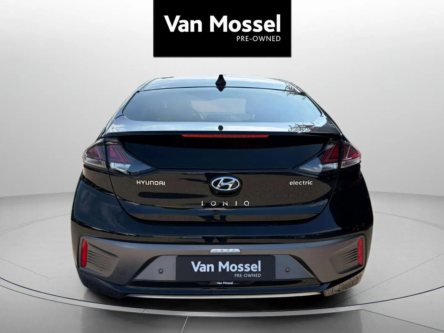 Sort Hyundai Ioniq fra 2021