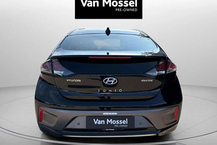 Sort Hyundai Ioniq fra 2021
