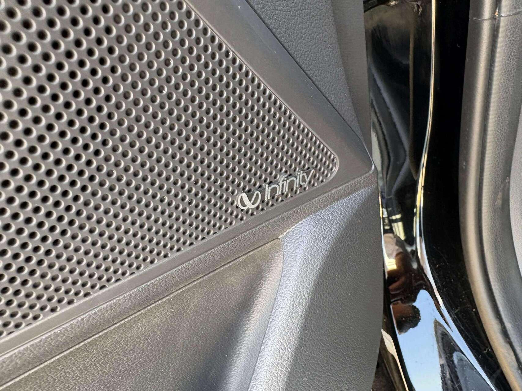 Sort Hyundai Ioniq fra 2021