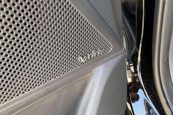 Sort Hyundai Ioniq fra 2021