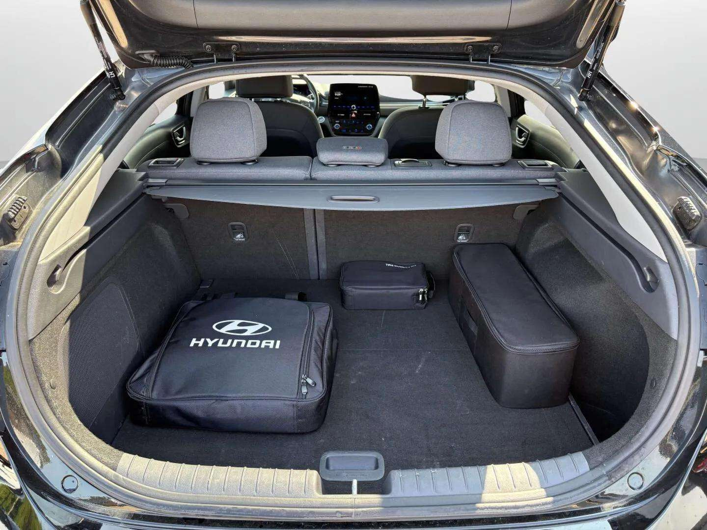 Sort Hyundai Ioniq fra 2021