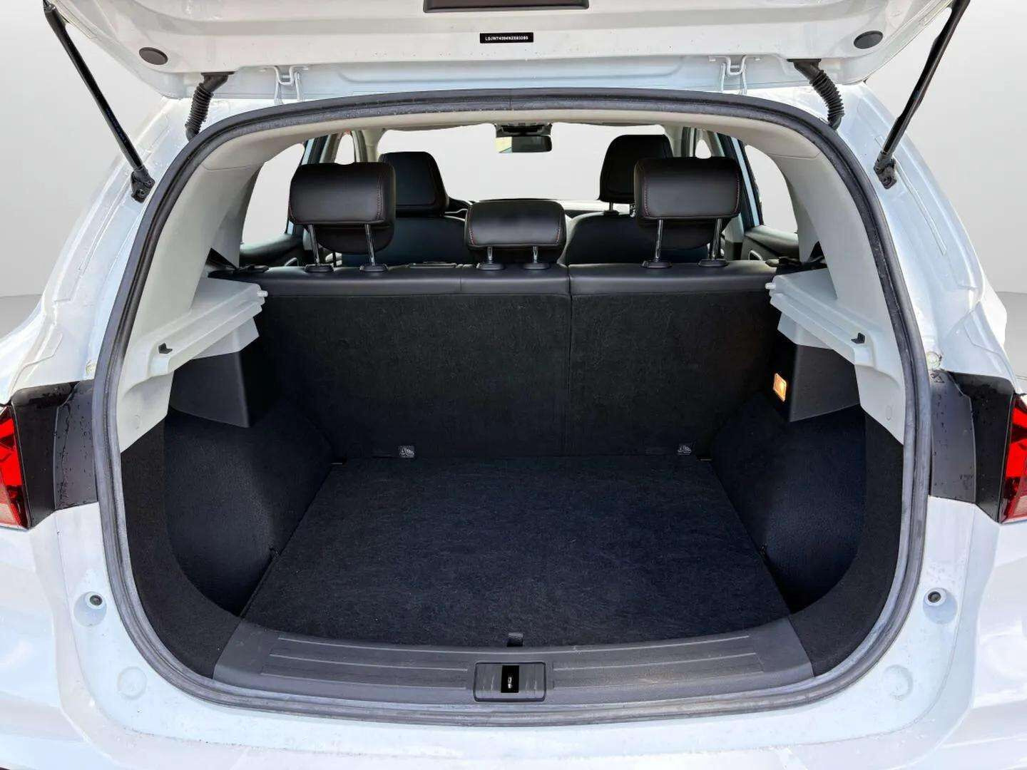Hvid MG ZS EV fra 2022