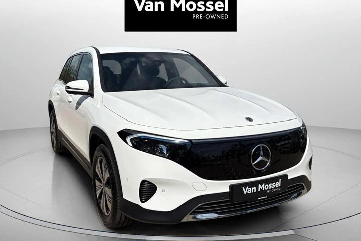Hvid Mercedes EQB 250+ fra 2025