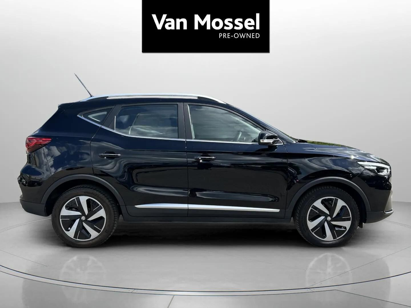 Sort MG ZS EV fra 2023