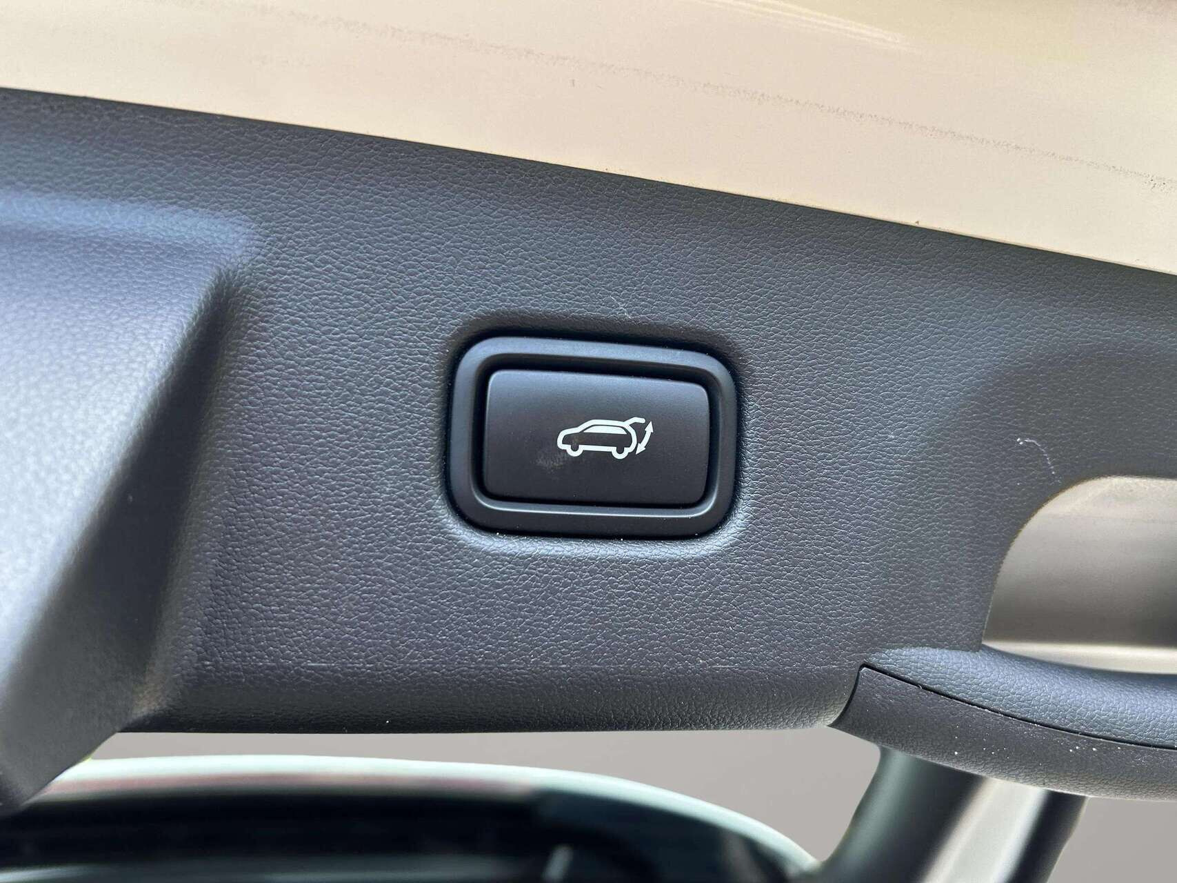 Hvid Hyundai Tucson fra 2022