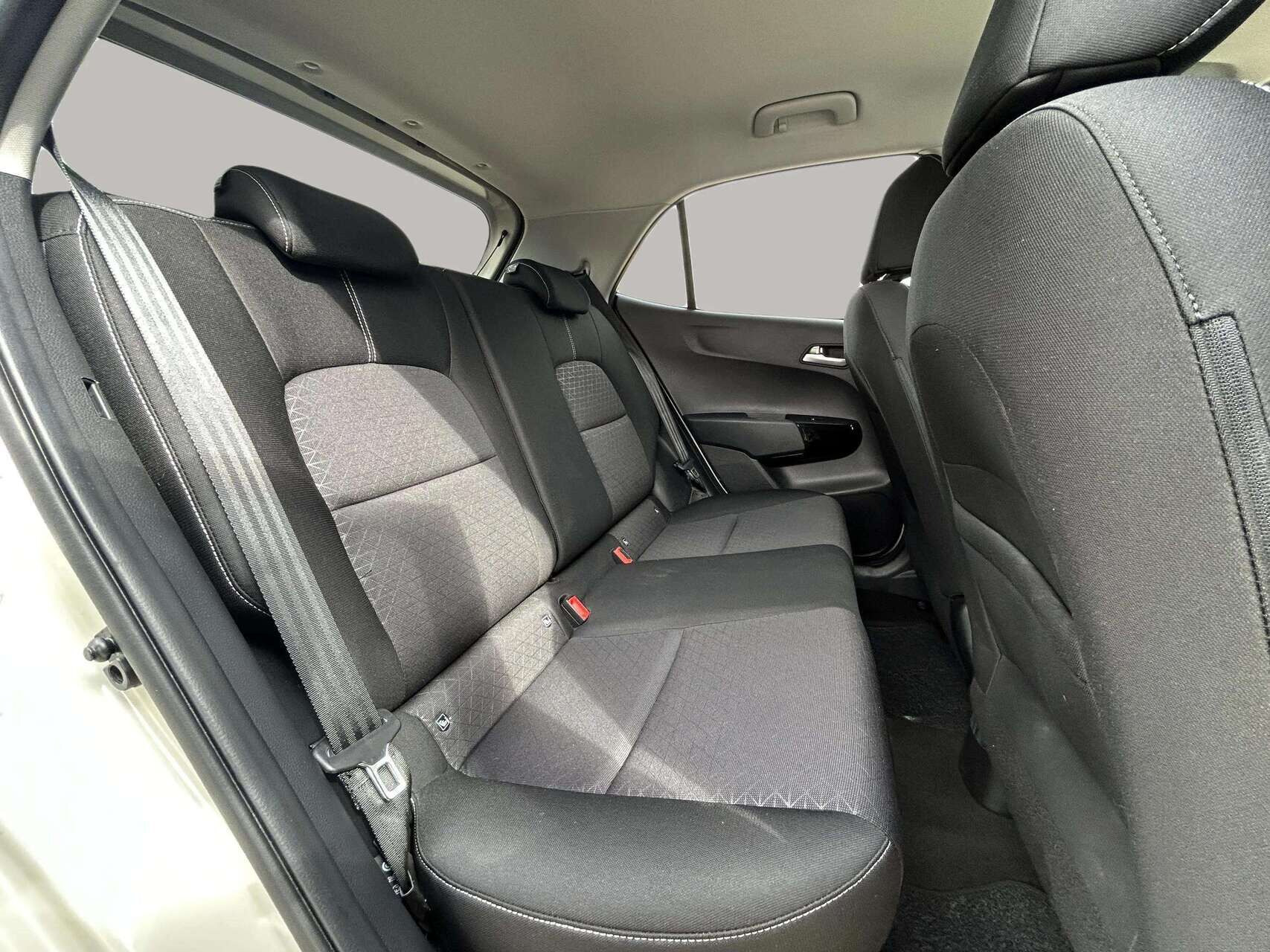 Hvid Kia Picanto fra 2023