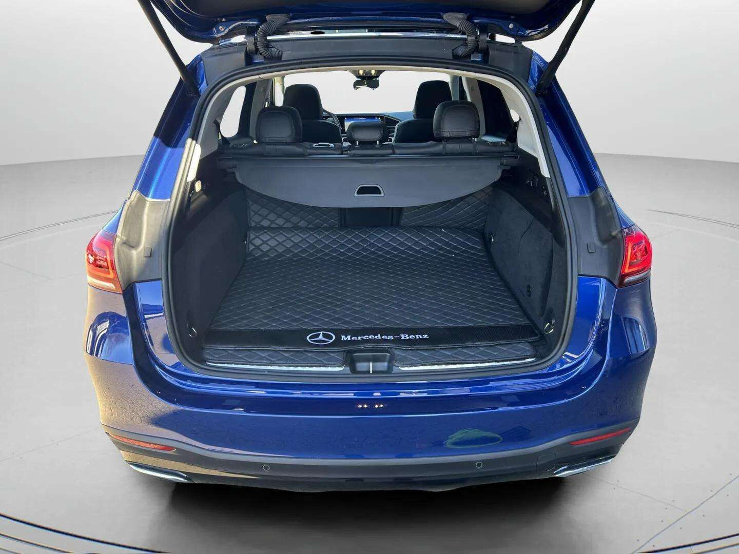 Blå Mercedes GLE350 de fra 2020