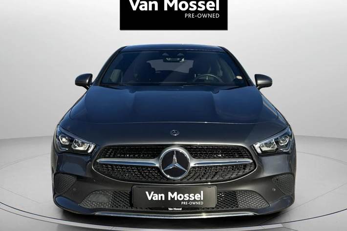 Grå Mercedes CLA200 fra 2019