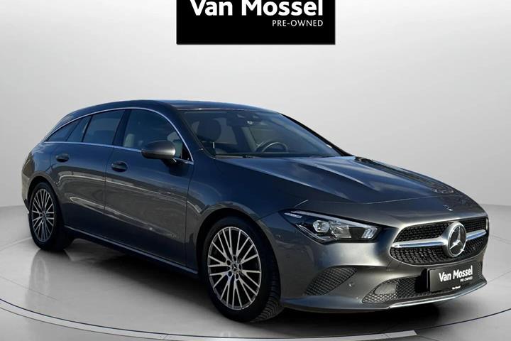 Grå Mercedes CLA200 fra 2019