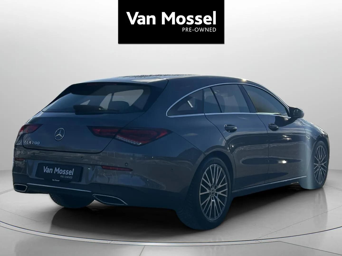 Grå Mercedes CLA200 fra 2019