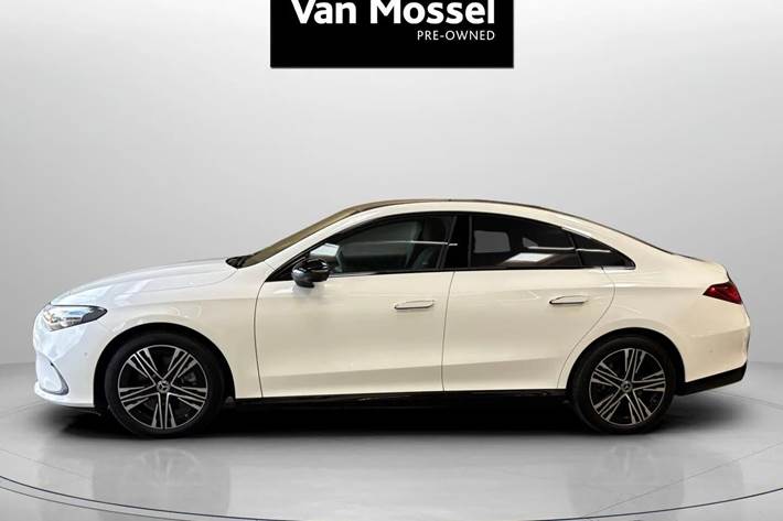 Hvid Mercedes CLA250+ fra 2025