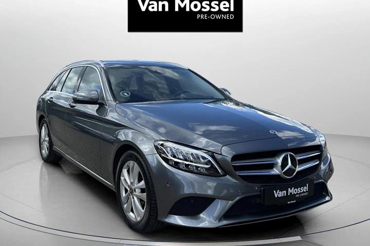 Grå Mercedes C200 fra 2019