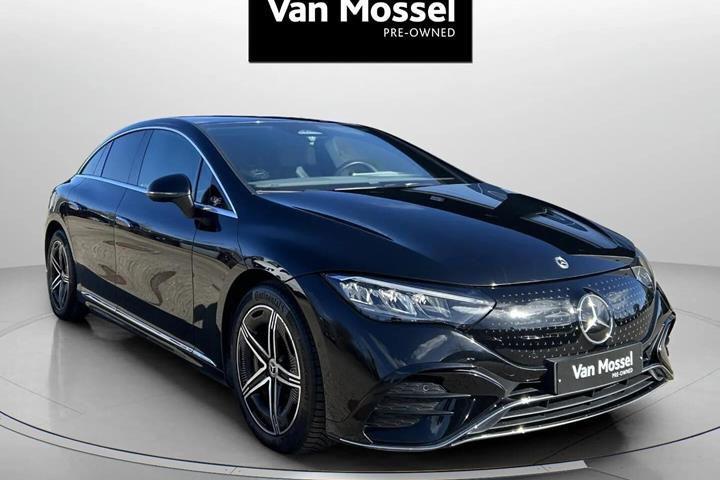 Sort Mercedes EQE 350 fra 2023