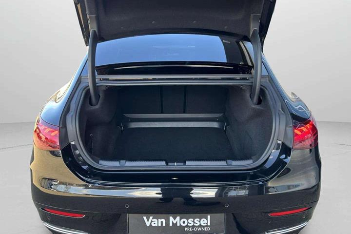 Sort Mercedes EQE 350 fra 2023