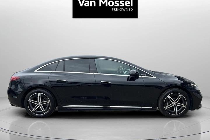 Sort Mercedes EQE 350 fra 2023