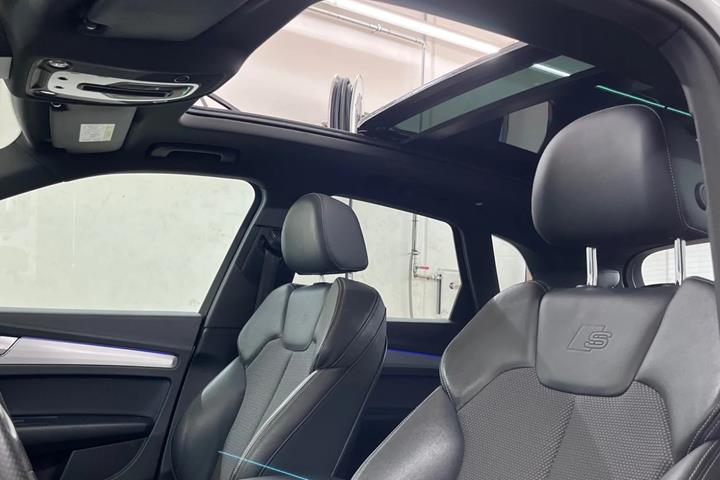 Hvid Audi Q5 fra 2022