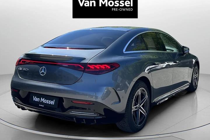 Grå Mercedes EQE 350+ fra 2022