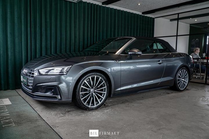 Grå Audi A5 fra 2019