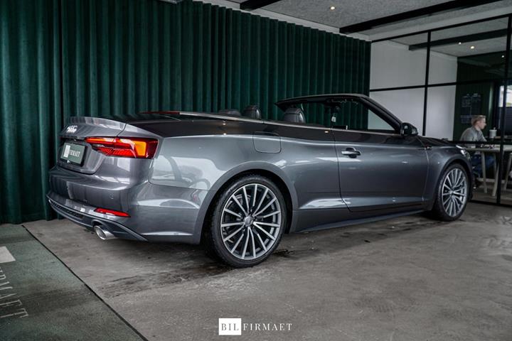 Grå Audi A5 fra 2019