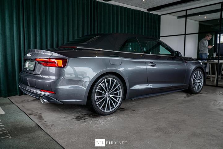 Grå Audi A5 fra 2019
