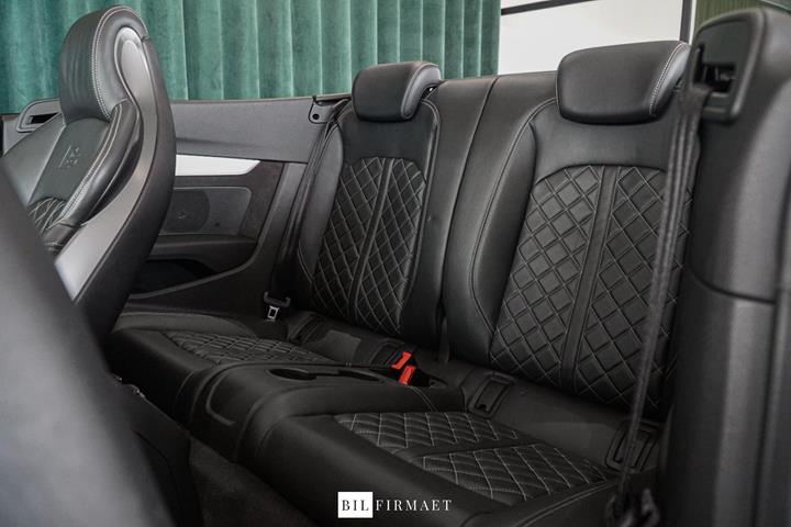 Grå Audi A5 fra 2019