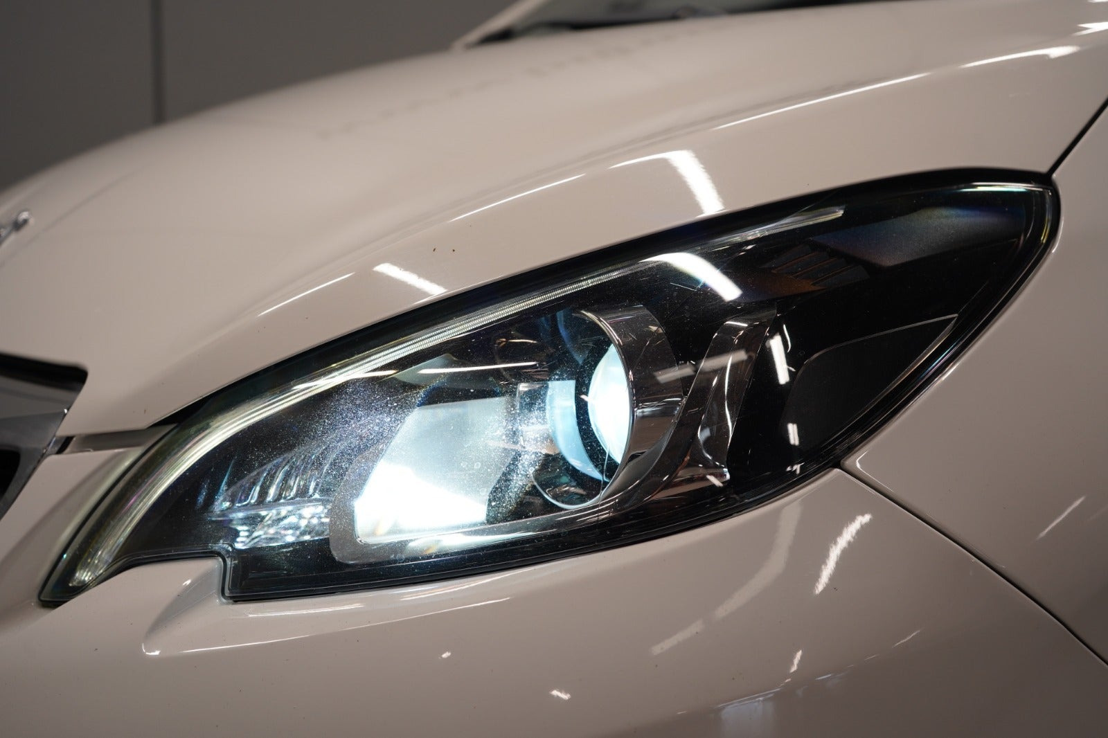 Hvid Peugeot 108 fra 2020