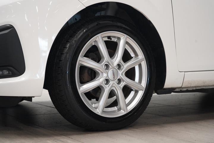 Hvid Peugeot 108 fra 2020