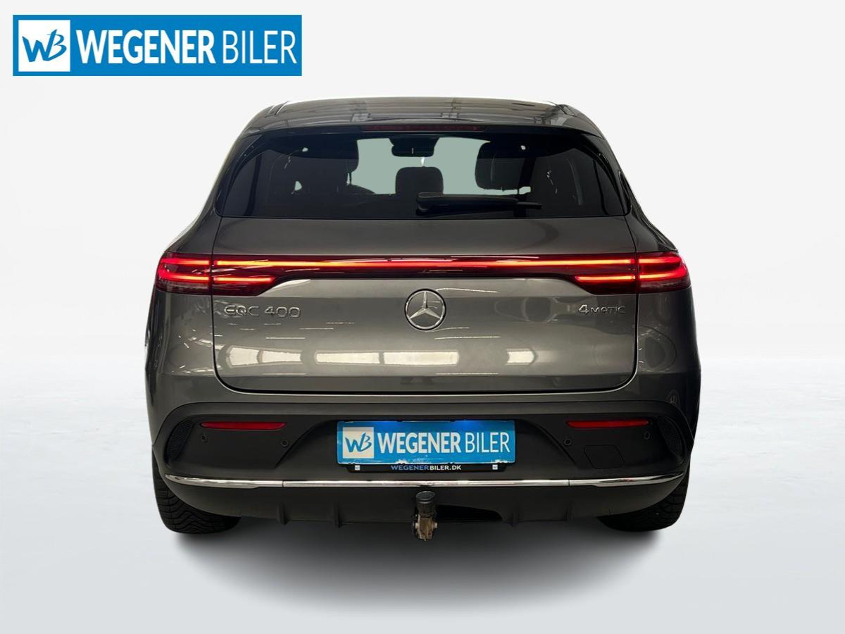 Grå Mercedes EQC400 fra 2021