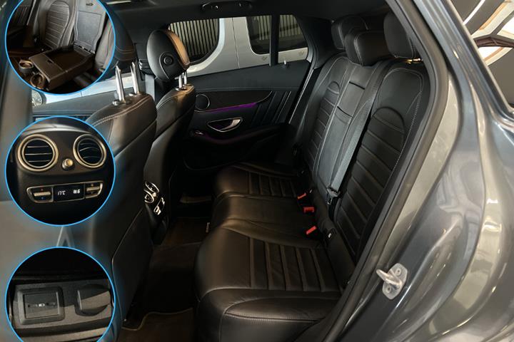 Grå Mercedes EQC400 fra 2021