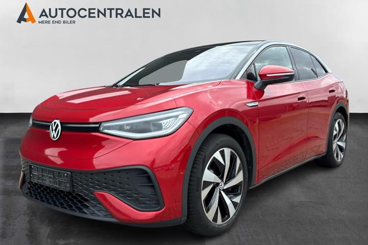 Rød VW ID.5 fra 2022 set udefra