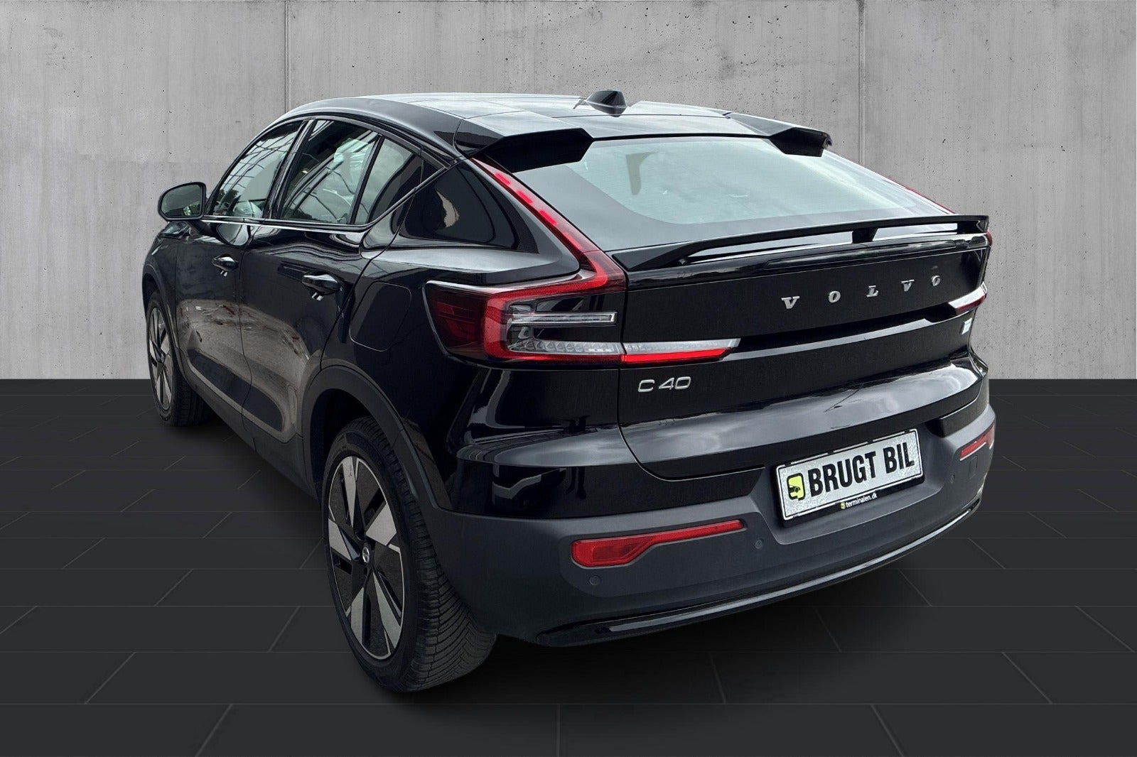 Sort Volvo C40 fra 2023