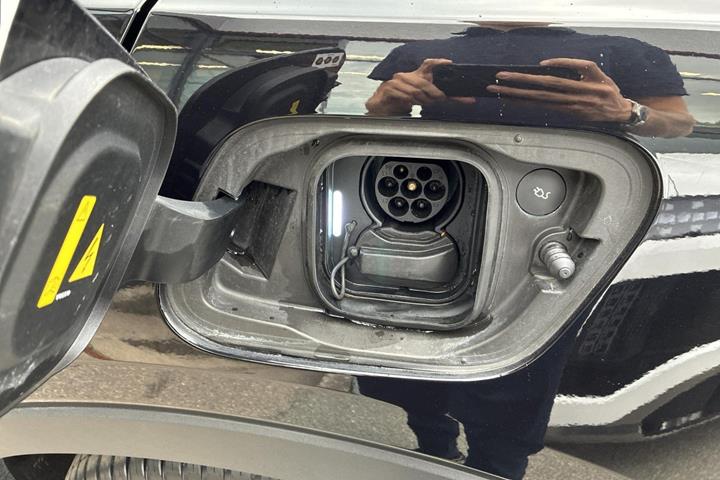 Sort Volvo C40 fra 2023