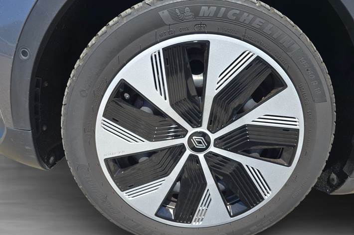 Sort Renault Megane E-Tech fra 2023