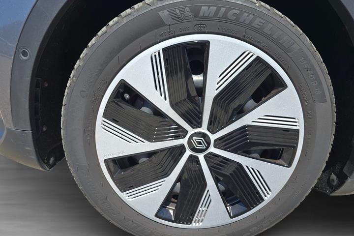 Sort Renault Megane E-Tech fra 2023