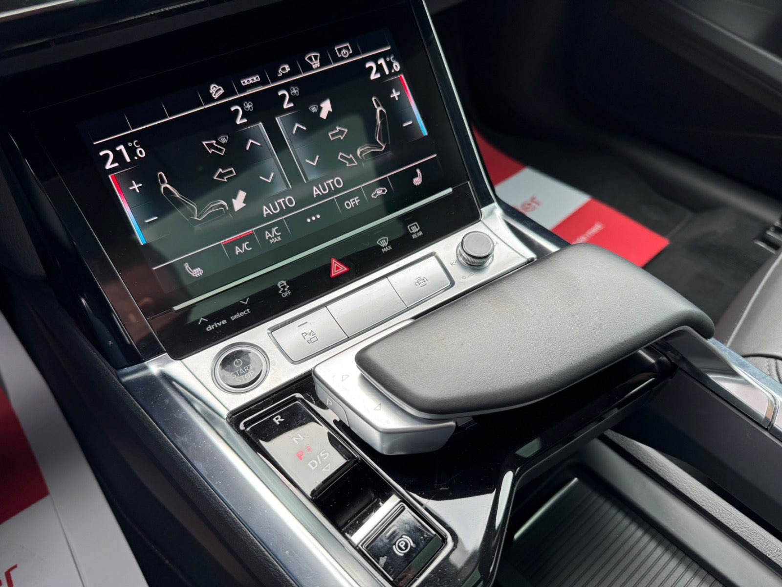 Sort Audi e-tron fra 2022