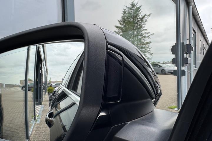 Sort Audi e-tron fra 2022