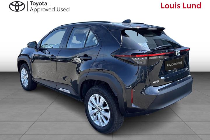 Sort Toyota Yaris Cross fra 2023