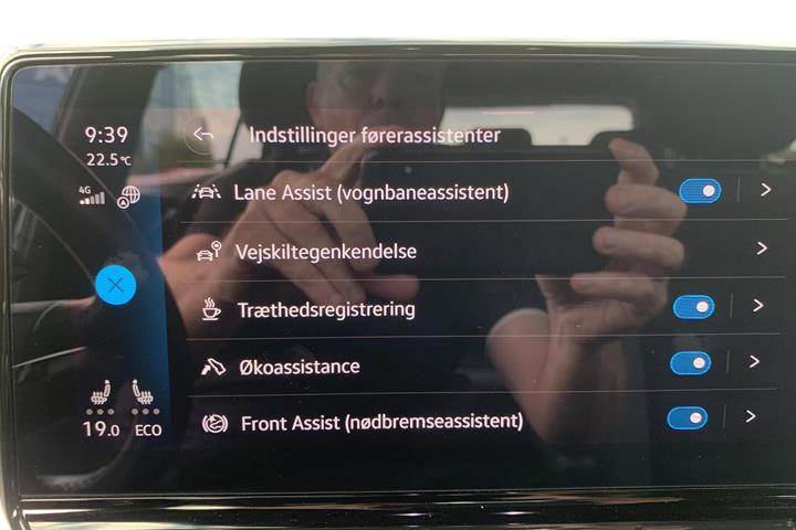 Grå VW ID.4 fra 2022