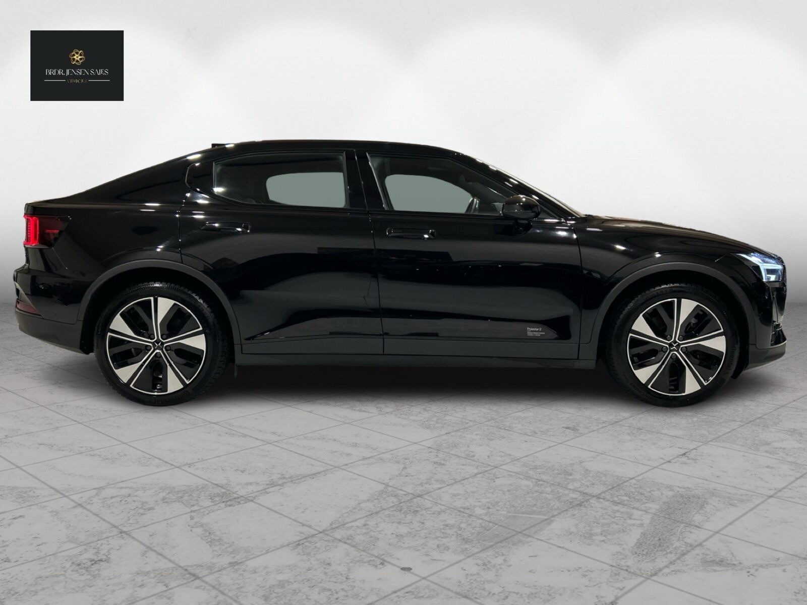 Sort Polestar 2 fra 2023