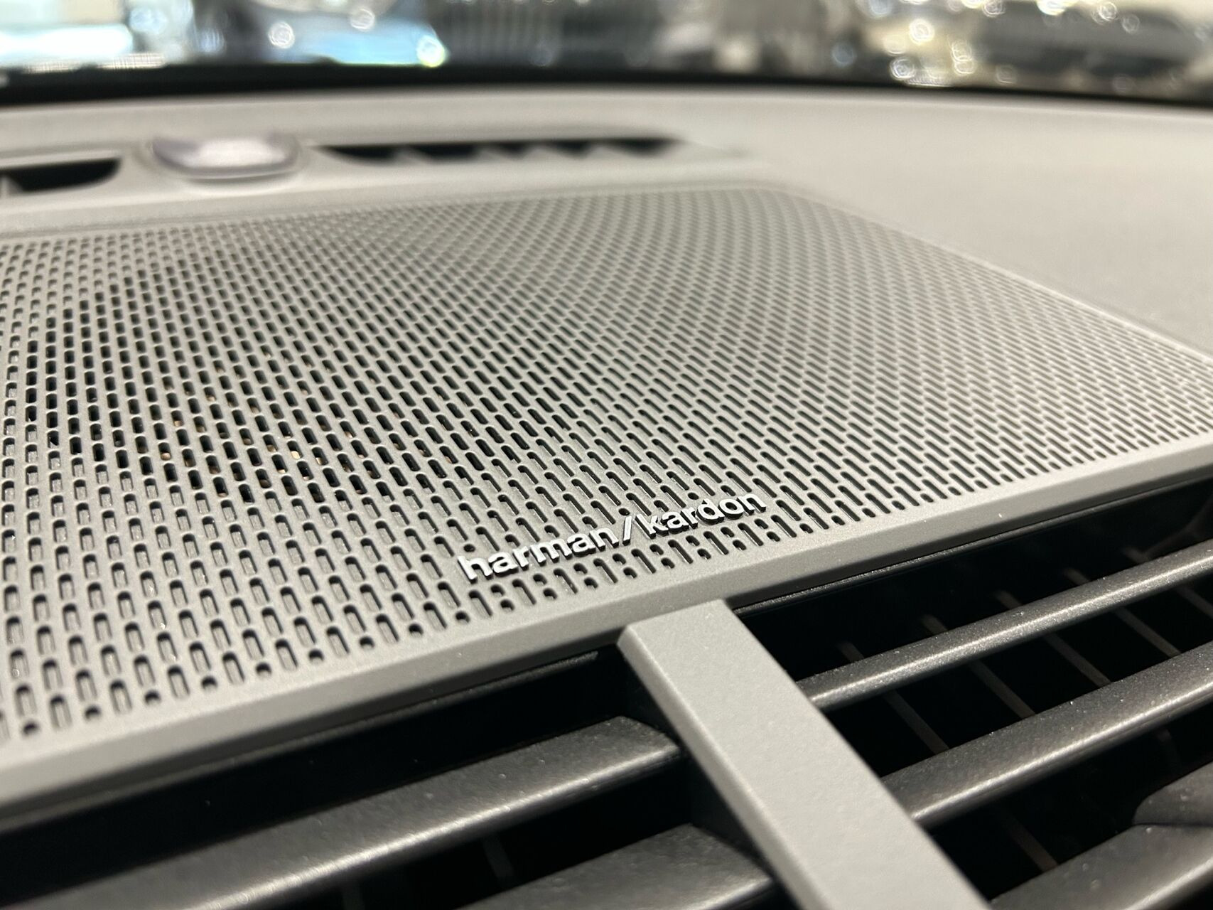 Sort Polestar 2 fra 2023