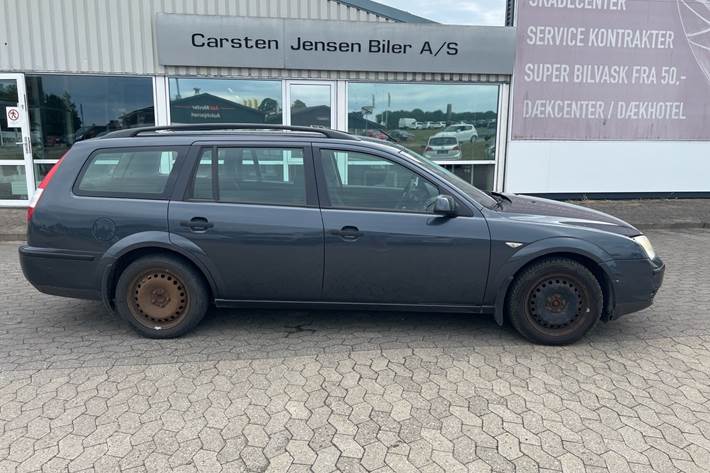 Grå Ford Mondeo fra 2007